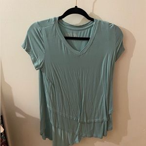 Latched Mama 2.0 V-Neck Nursing Tee- Teal Blue